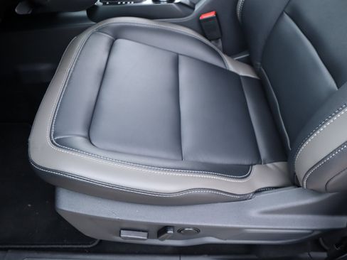 New 2025 Ford Bronco Outer Banks image 12