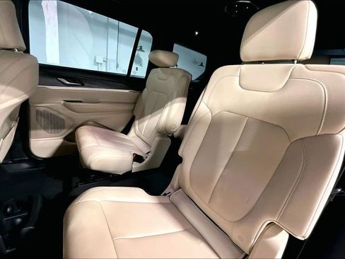 Used 2024 Jeep Grand Cherokee L Limited w/ Black Appearance Package RWD image 36