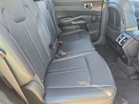 Certified 2024 Kia Sorento S image 19