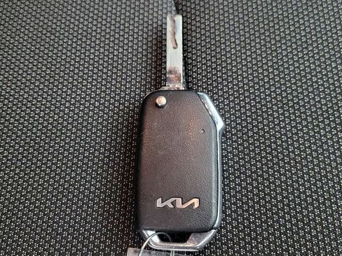 Used 2023 Kia Forte LXS image 32