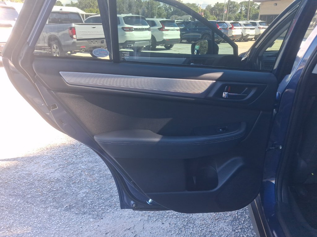 Used 2019 Subaru Outback 2.5i Premium AWD/4WD image 24