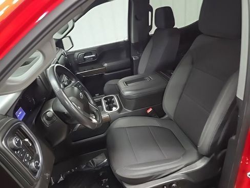 Used 2021 Chevrolet Silverado 1500 LT Trail Boss w/ Bed Protection Package image 32