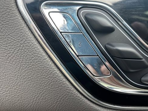 Used 2022 Lincoln Navigator Reserve image 25