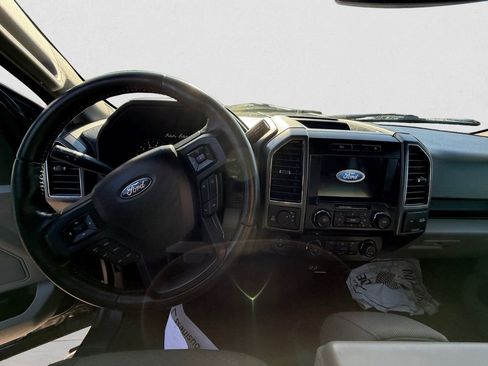 Used 2017 Ford F150 XLT w/ Equipment Group 302A Luxury AWD/4WD image 8