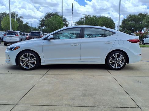 Used 2018 Hyundai Elantra Limited FWD image 22