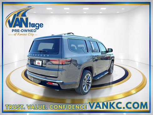 Used 2024 Jeep Wagoneer Series II w/ Convenience Group I image 6