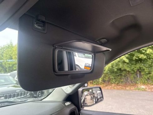 Used 2021 Chevrolet Silverado 1500 Custom Trail Boss image 32