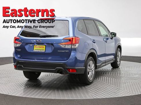 Used 2022 Subaru Forester AWD/4WD image 5