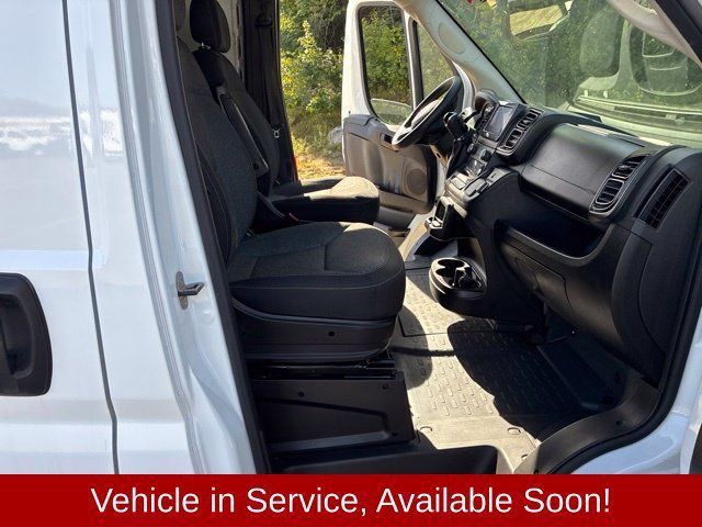 Used 2023 RAM ProMaster 2500 FWD image 12