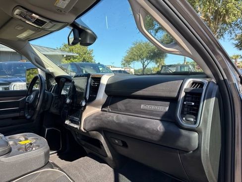 Used 2024 RAM 2500 Laramie AWD/4WD image 10