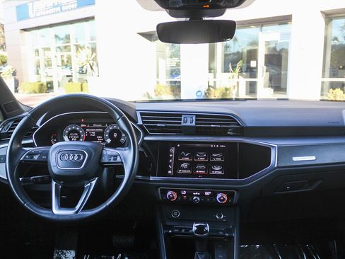 Used 2022 Audi Q3 2.0T Premium Plus w/ Premium Plus Package image 13