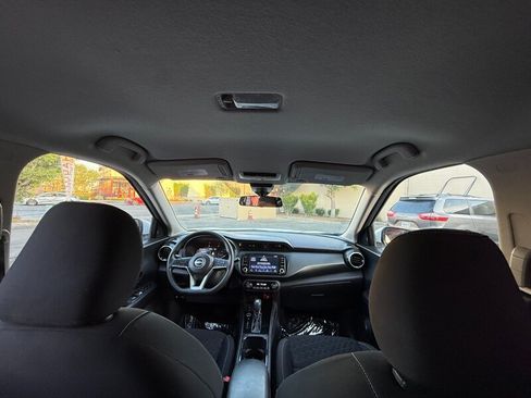 Used 2022 Nissan Kicks SV FWD image 30