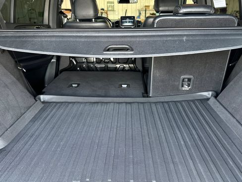 Used 2018 Mercedes-Benz GLE 350 4MATIC image 15