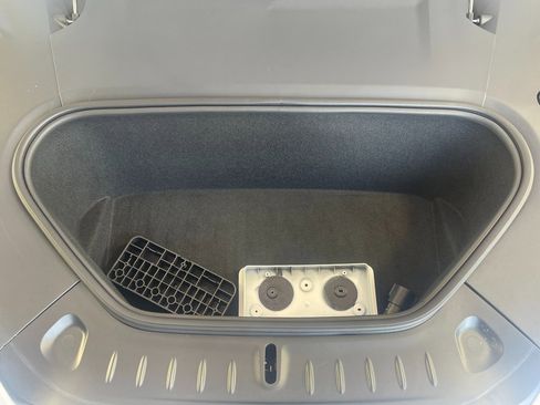 Used 2023 Tesla Model S Standard Range image 15