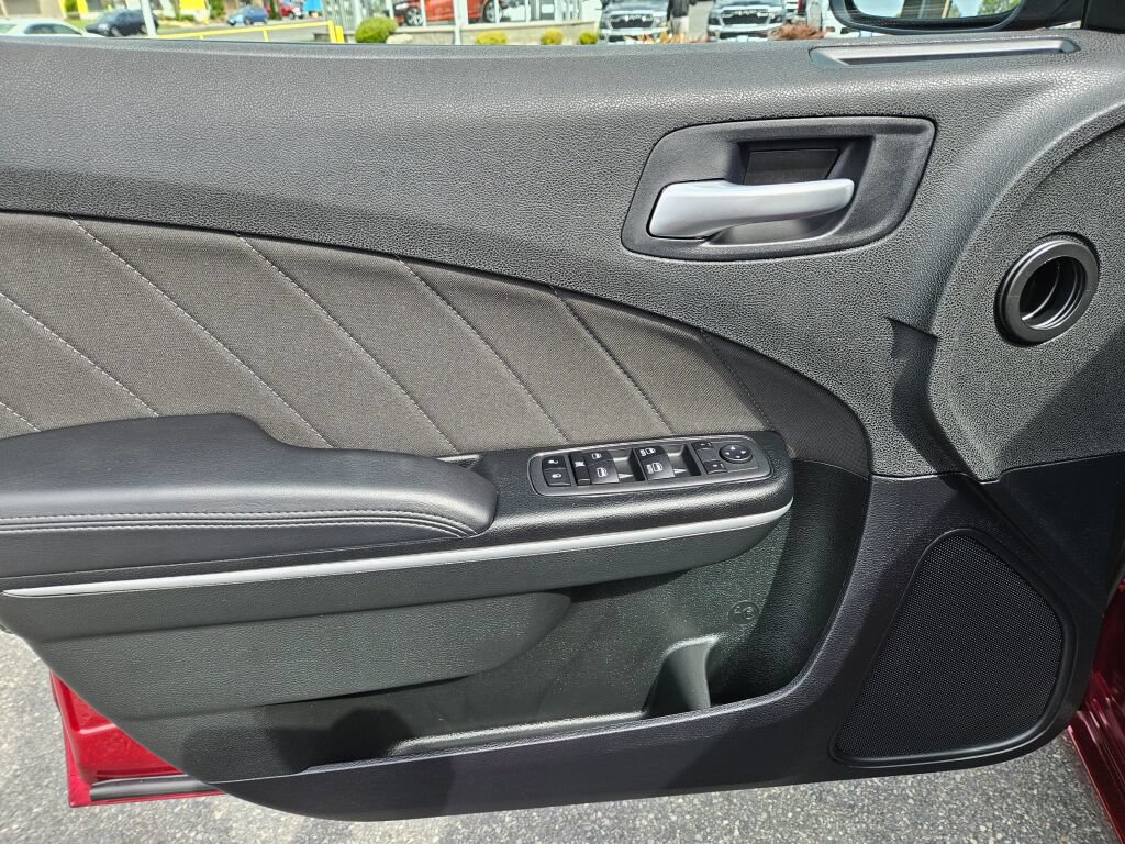 Used 2023 Dodge Charger SXT RWD image 18