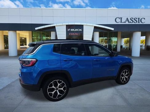 Used 2025 Jeep Compass Limited AWD/4WD image 8