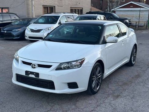 Used 2012 Scion tC image 3