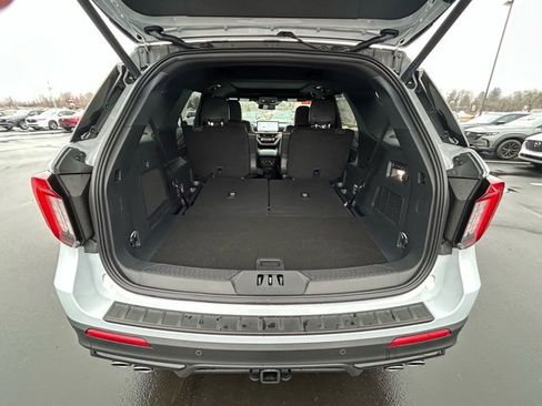 New 2026 Ford Explorer ST image 8