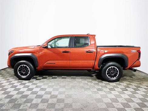Certified 2025 Toyota Tacoma TRD Off-Road w/ TRD Off Road Premium Package image 5