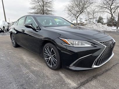 Used 2025 Lexus ES 350 w/ Premium Package