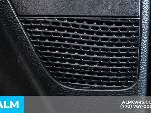 Used 2024 Chrysler Pacifica Limited FWD image 54