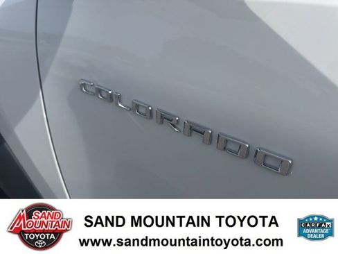 Used 2024 Chevrolet Colorado ZR2 w/ ZR2 Convenience Package III image 9