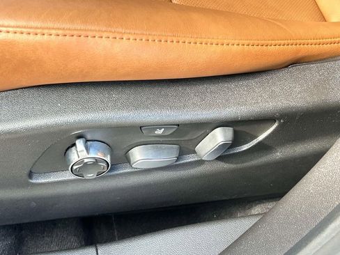 Certified 2023 Cadillac XT4 Premium Luxury w/ Enhanced Visibility Package image 29