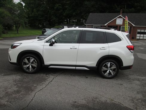 Used 2019 Subaru Forester Touring w/ Popular Package #3 AWD/4WD image 4