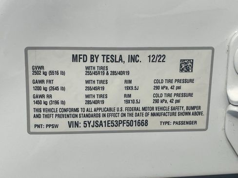 Used 2023 Tesla Model S Standard Range image 28