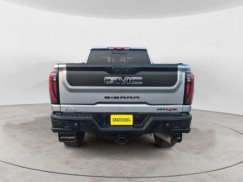 Certified 2025 GMC Sierra 2500 AT4X w/ AT4X AEV Edition AWD/4WD image 6