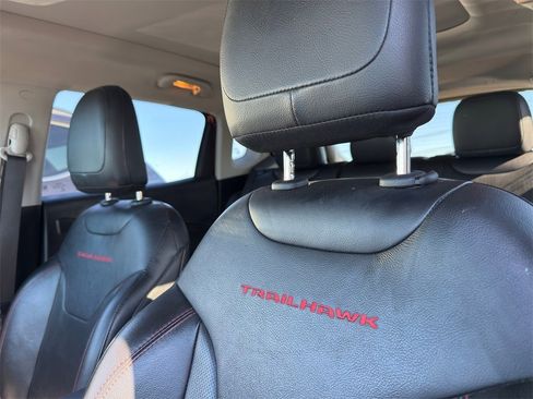 Used 2020 Jeep Compass Trailhawk w/ Leather Interior Group image 12