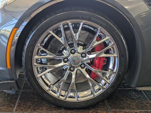 Used 2018 Chevrolet Corvette Z06 image 10