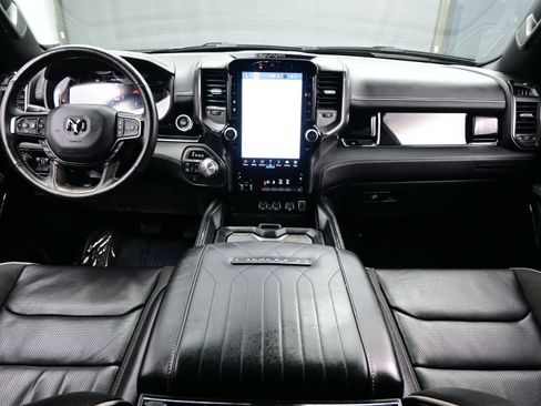 Used 2025 RAM 1500 Limited AWD/4WD image 17