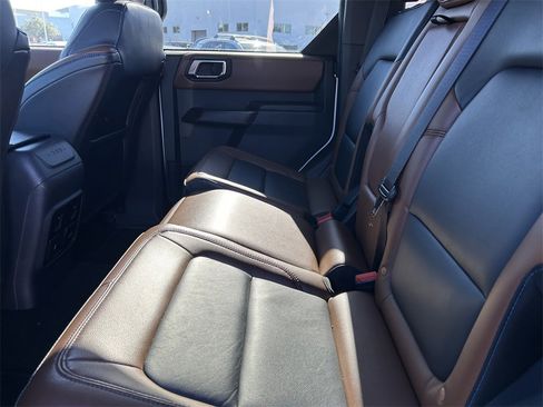 Used 2024 Ford Bronco Outer Banks image 16