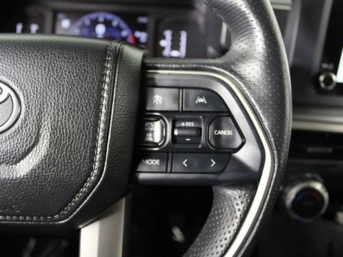 Used 2025 Toyota 4Runner SR5 RWD image 22