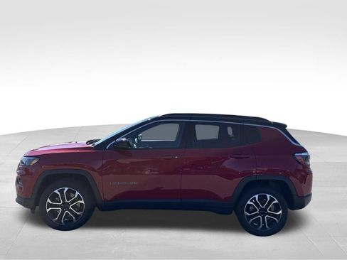 Used 2023 Jeep Compass Limited AWD/4WD image 9