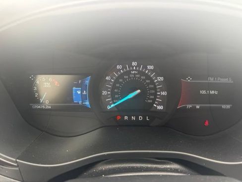 Used 2018 Ford Fusion SE w/ Equipment Group 201A FWD image 17