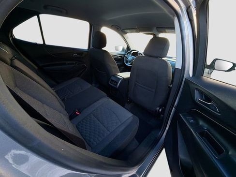 Used 2018 Chevrolet Equinox LT image 26