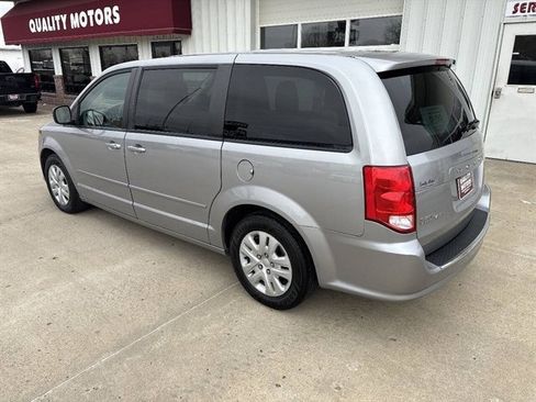 Used 2017 Dodge Grand Caravan SE w/ Power Window Group FWD image 9