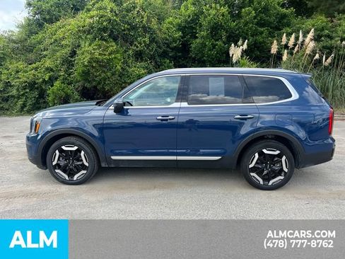 Used 2025 Kia Telluride S FWD image 9