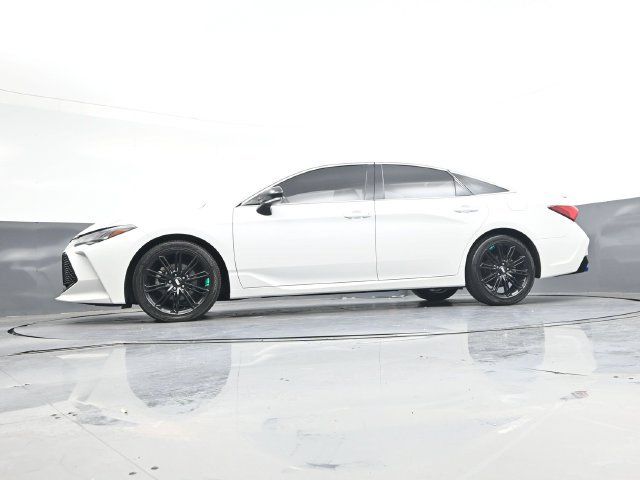 Used 2019 Toyota Avalon Touring FWD image 36
