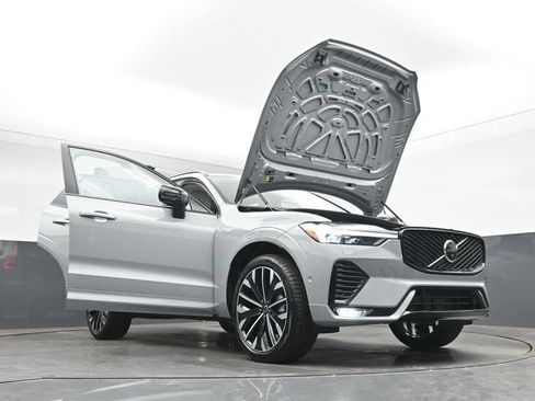 New 2026 Volvo XC60 B5 Ultra w/ Protection Package Premier AWD/4WD image 56