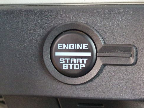 Certified 2025 Ford Bronco Stroppe Edition image 28