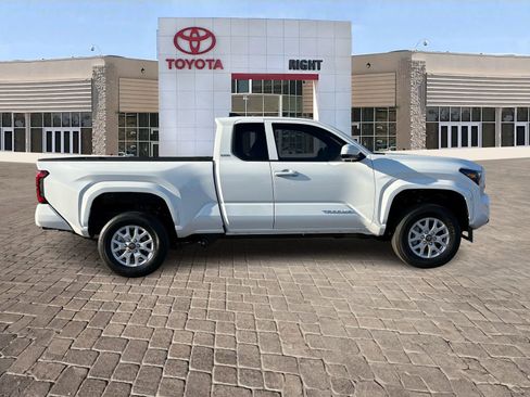 New 2025 Toyota Tacoma SR5 image 7