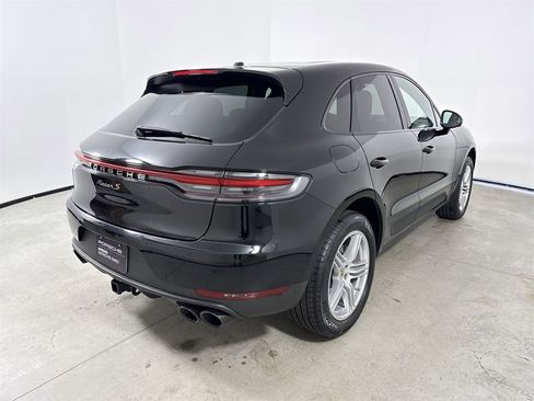 Certified 2021 Porsche Macan S image 7