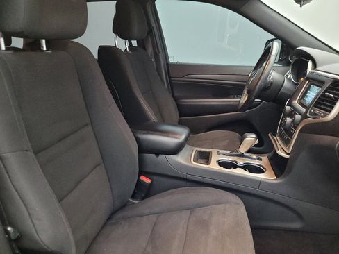 Used 2016 Jeep Grand Cherokee Laredo w/ Quick Order Package 23E image 21