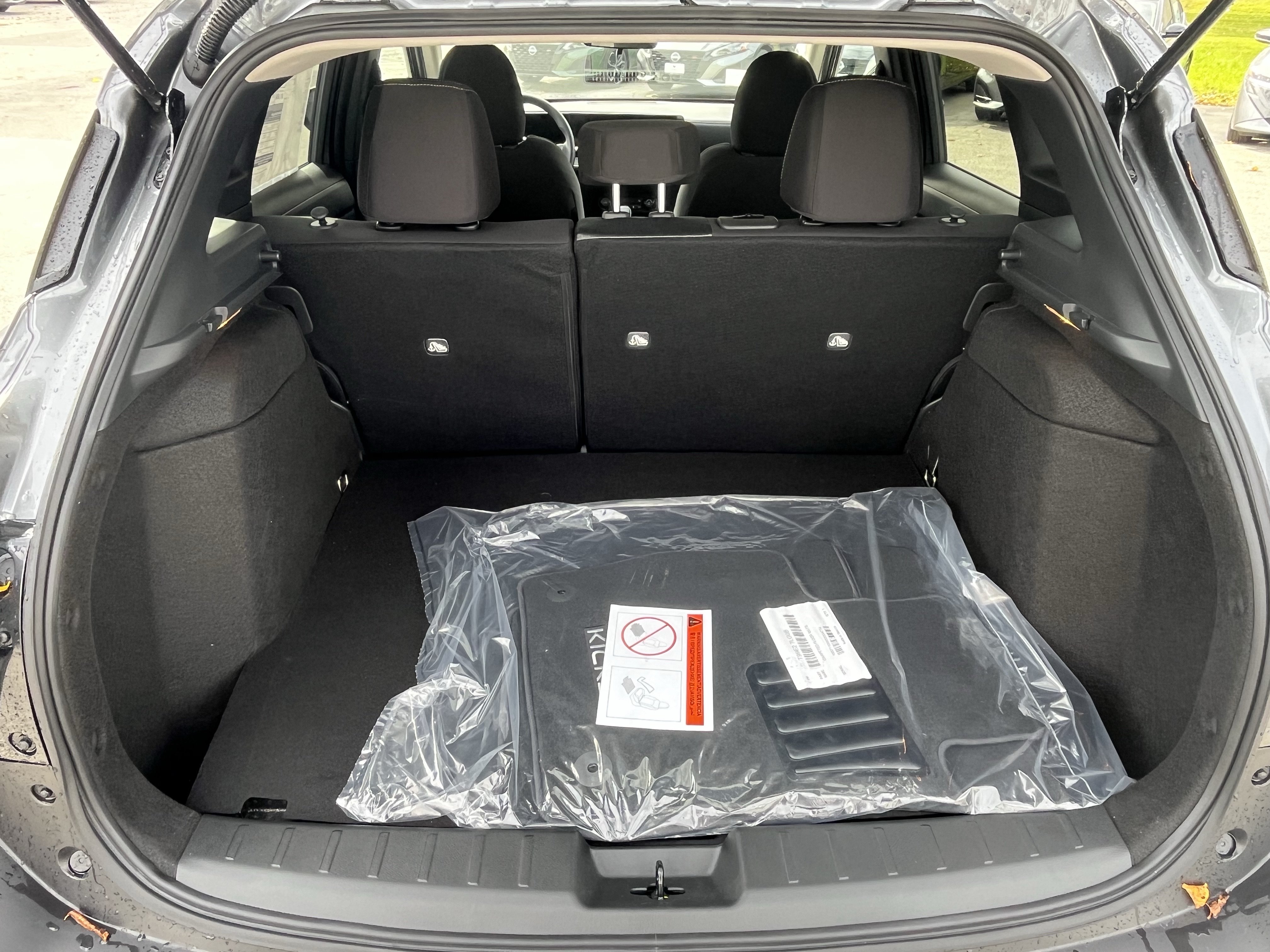 New 2027 Nissan Kicks SV AWD/4WD image 15