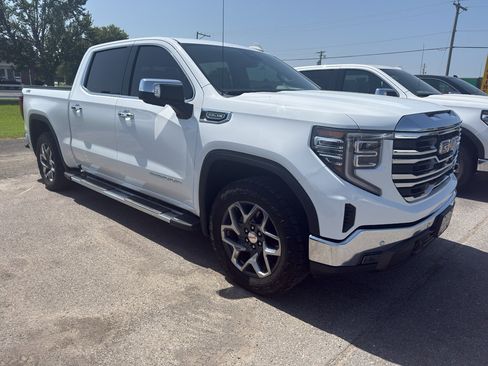 Used 2025 GMC Sierra 1500 SLT w/ SLT Premium Plus Package AWD/4WD image 2