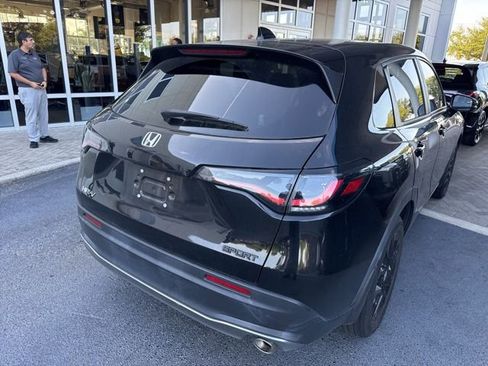 Certified 2024 Honda HR-V Sport image 5