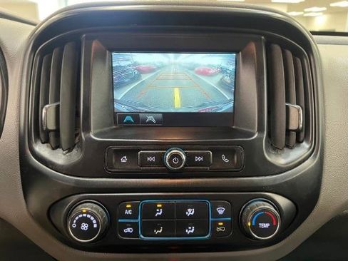 Used 2018 Chevrolet Colorado W/T w/ WT Convenience Package AWD/4WD image 12